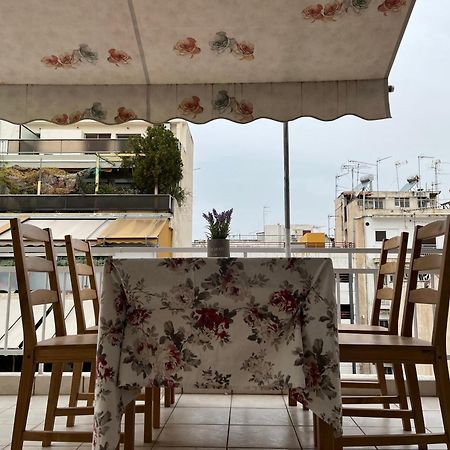 Qqueen House Pireu Exterior foto